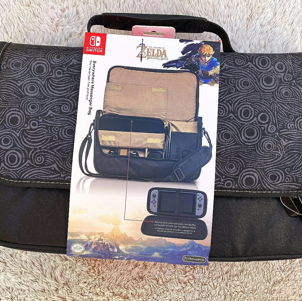 Nintendo Switch Zelda Everywhere Messenger Bag